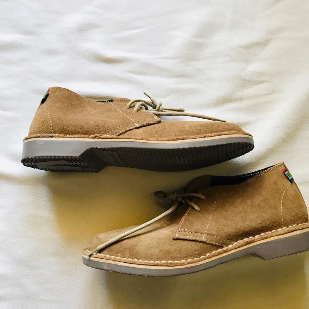 VELDSKOEN Men's Tan Suede Shoes